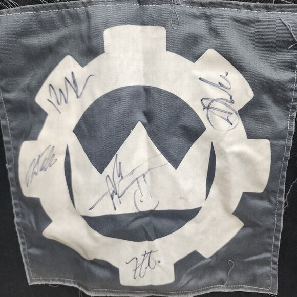 Crown The Empire (Band Autographed) Embroidered Denim Button Vest Men's Size S - Picture 4 of 7